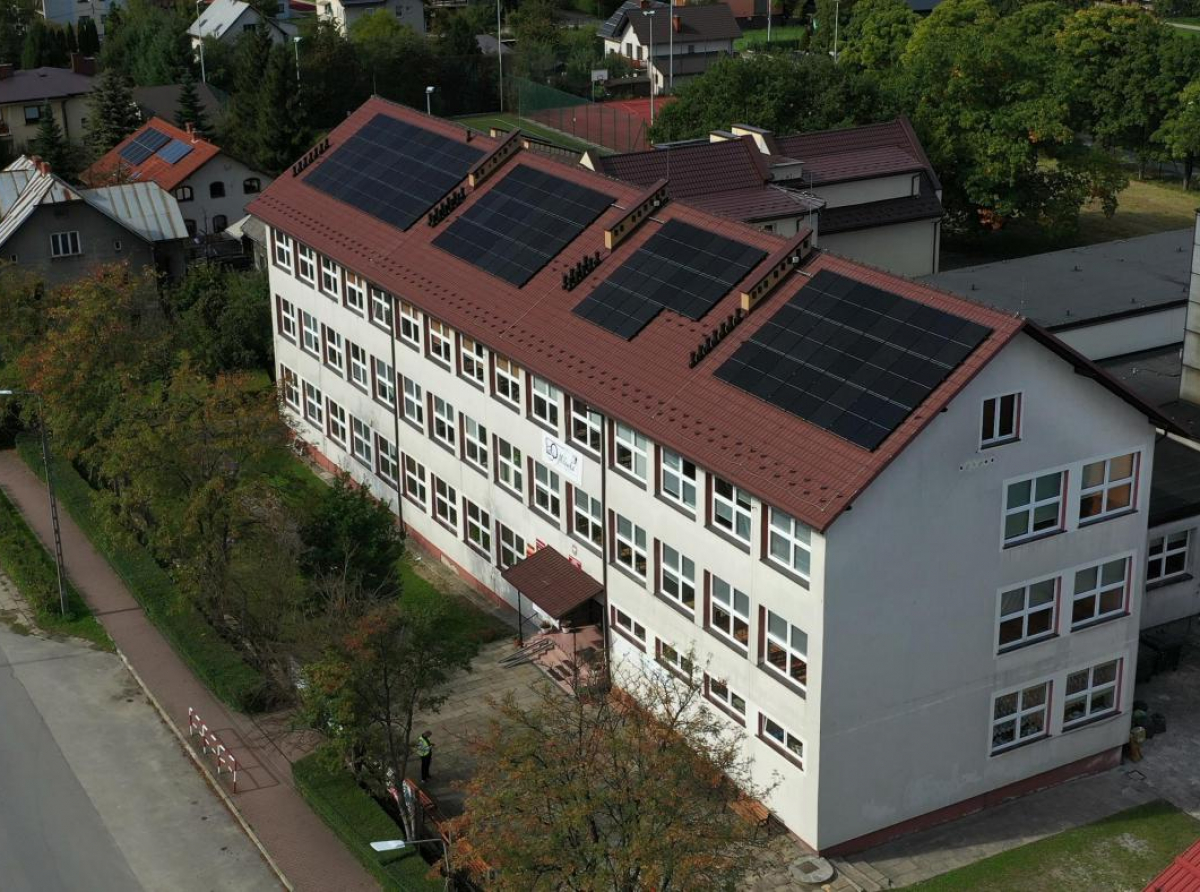Zakończono termomodernizację Zespołu Szkół Ogólnokształcących i Technicznych w Milówce